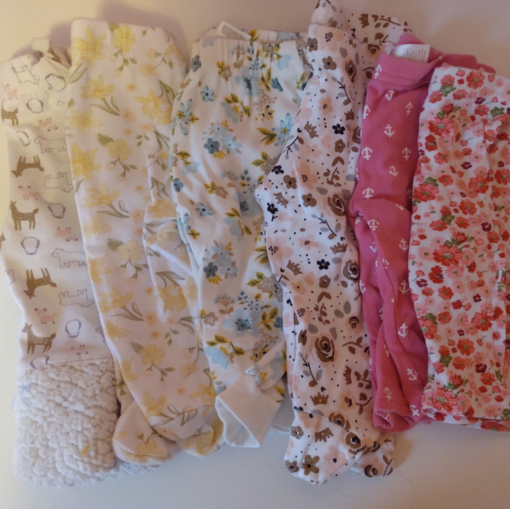 Mix of 0-3 and 3-6 month pants